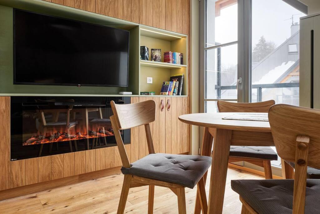 Brand New Mountain Studio & Balcony Harrachov Bagian luar foto