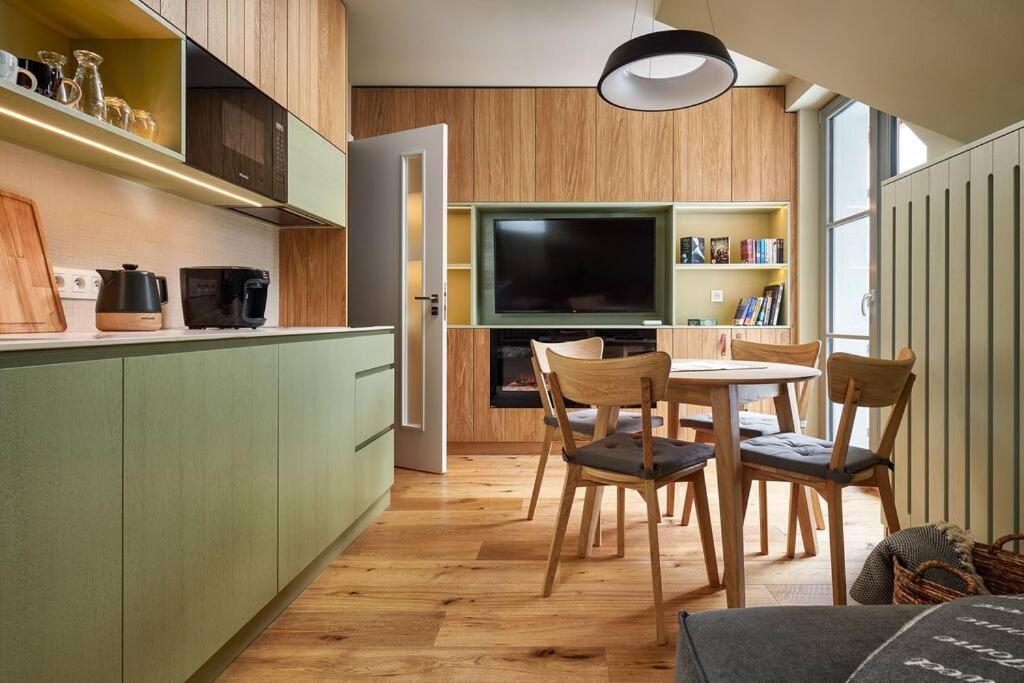 Brand New Mountain Studio & Balcony Harrachov Bagian luar foto